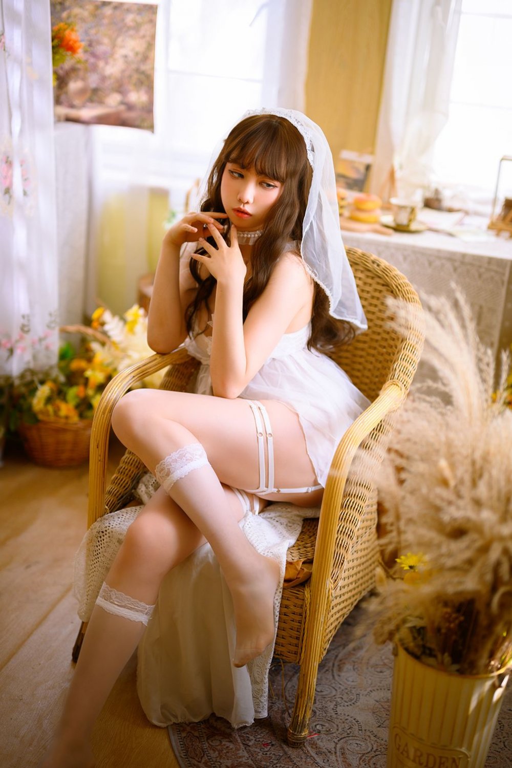 Sexy young bride with hot wedding dress #RMxhAKbD