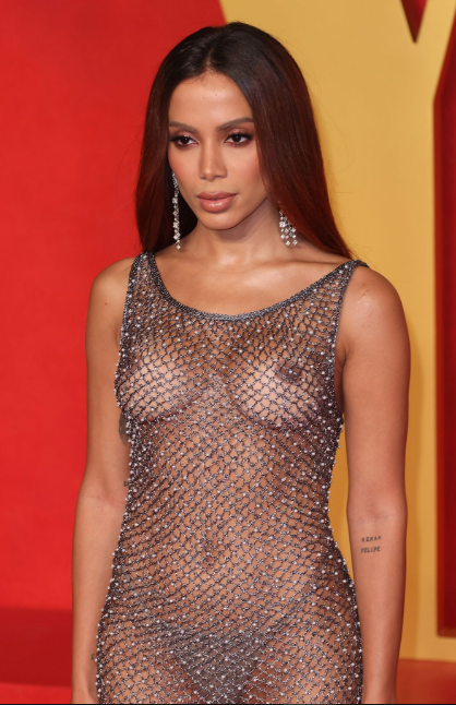 Famous Brazil- Anitta/Paola Oliveira/Lexa/Marina Sena #pLgCwIbD