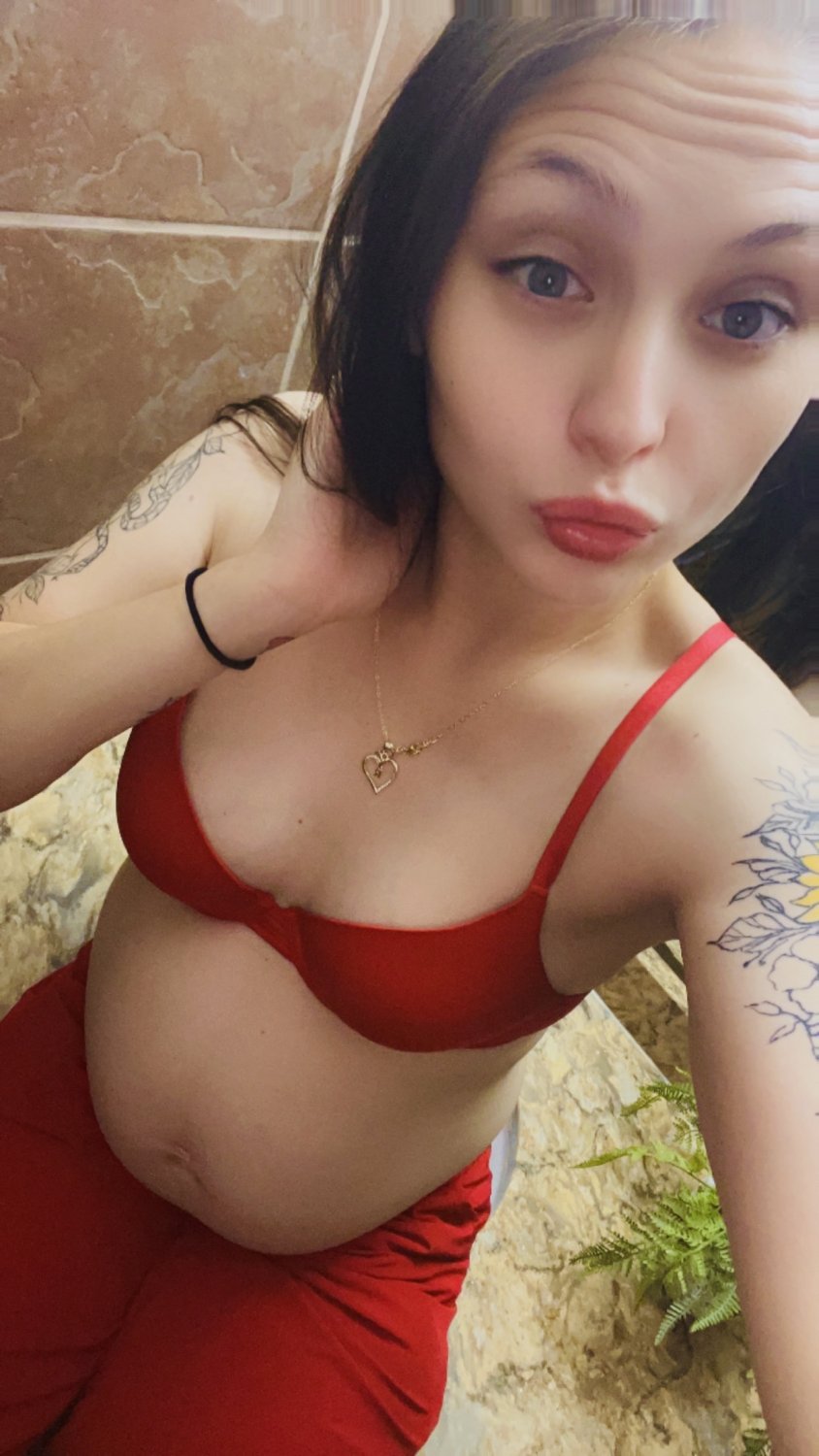 Pregnant slut loves fucking #W8XNBCoC