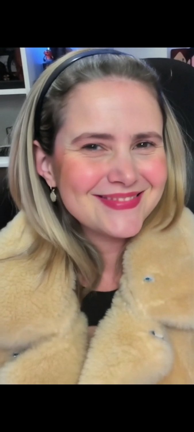 Só para quem adora bate punheta para moni.um sonho realizado ver a Moni fazendo vídeo para onlyfans #XIMGe67N