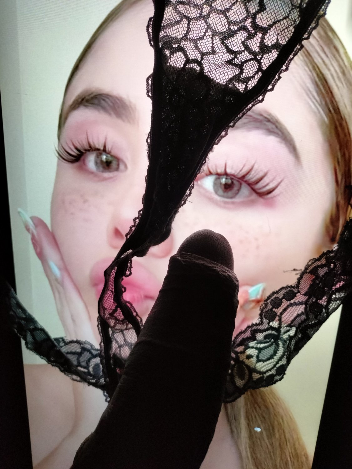 Tribute Karen Torres For the celebration of your 23rd birthday. Beautiful whore Duckface#3💋🐽👑✨ #Mwezarae