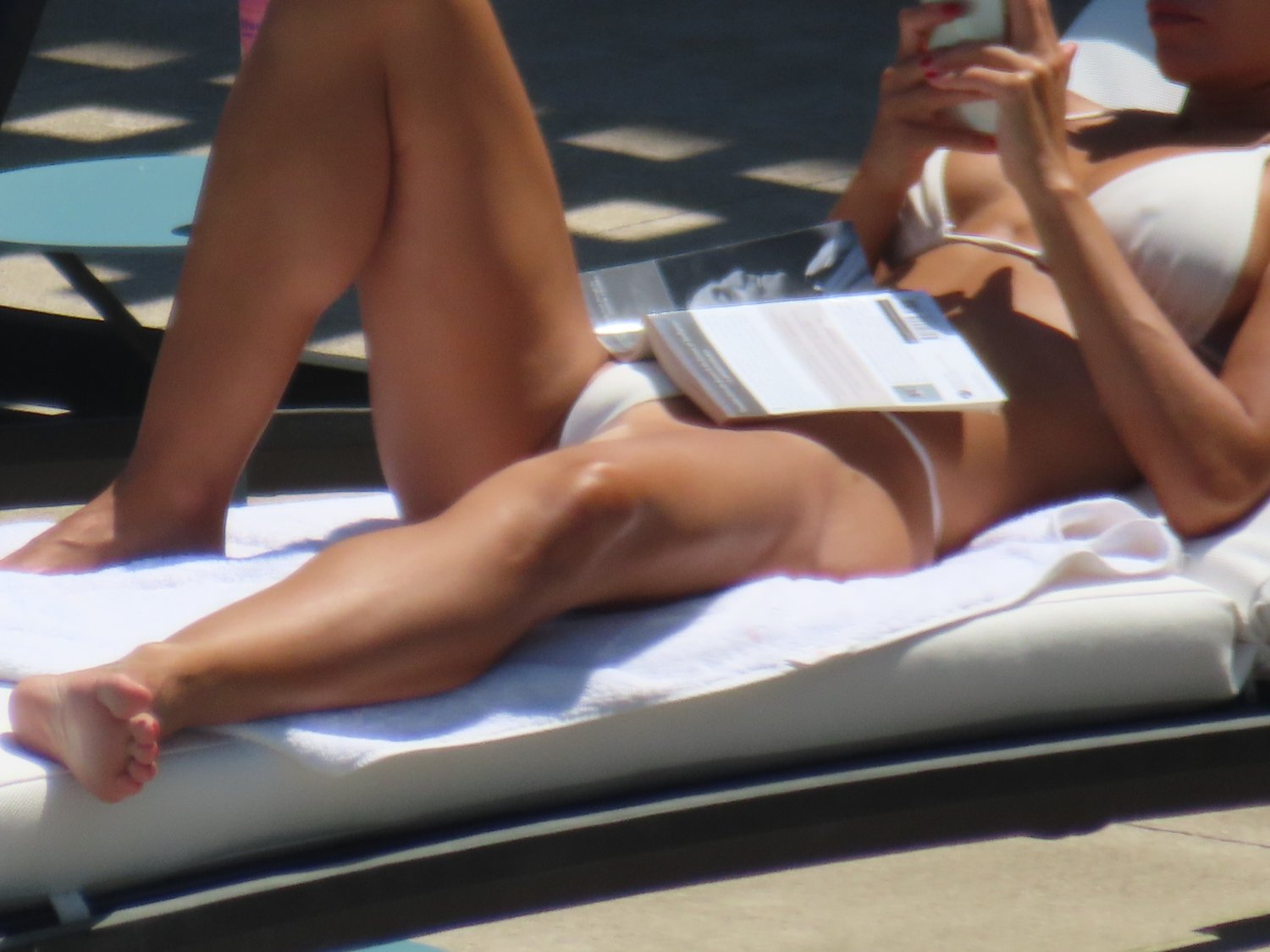 Hot milf with pussy on display #7JGOrGo6