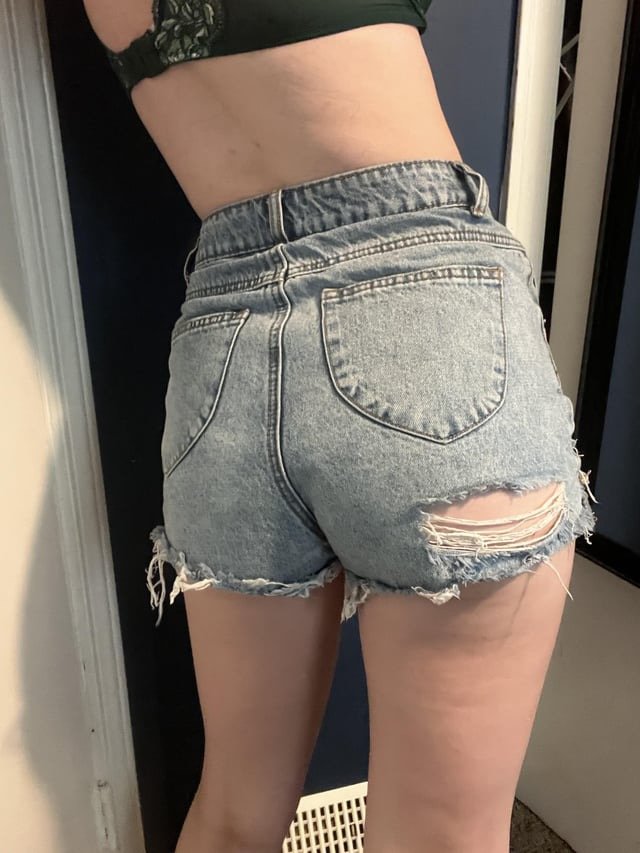 Perfect tits and freaky af #KWipOA4X