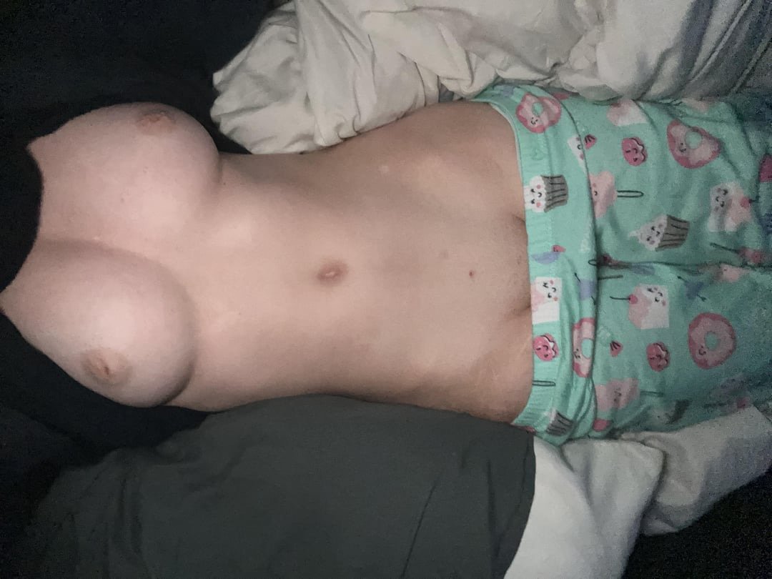 Perfect tits and freaky af #rQKE26Ll