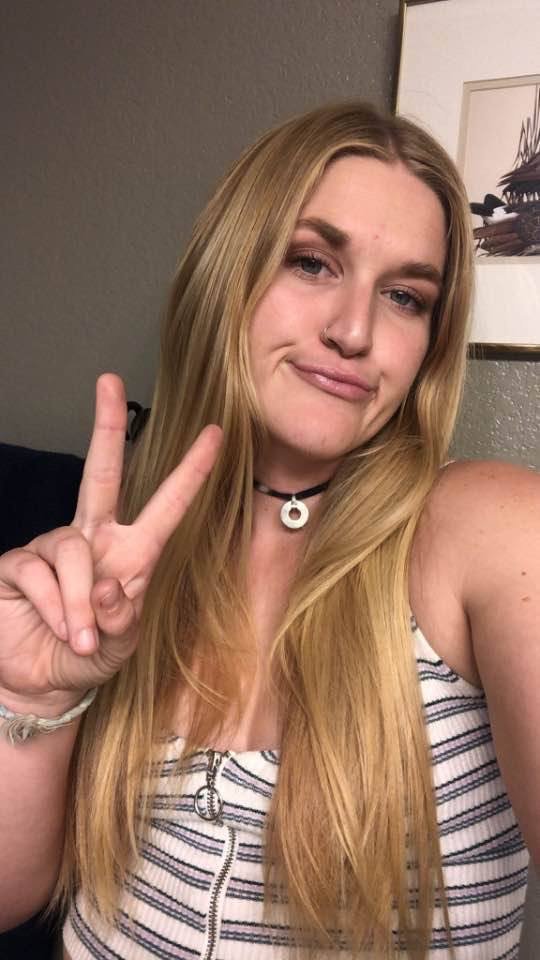 Sarah is a blonde snowbunny bitch that was enthusiastically exposed #2BgCfMB1