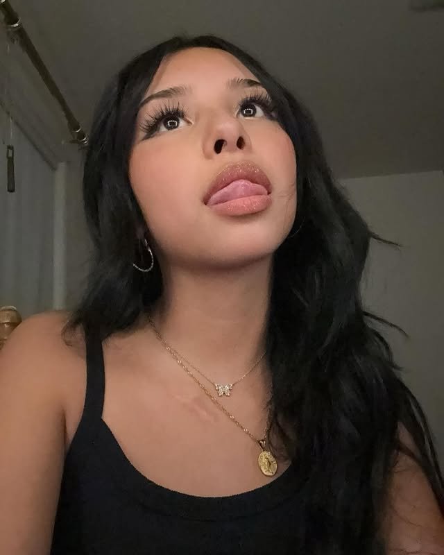 Cute 18yr virgin latina Evelyn #spNut9rP